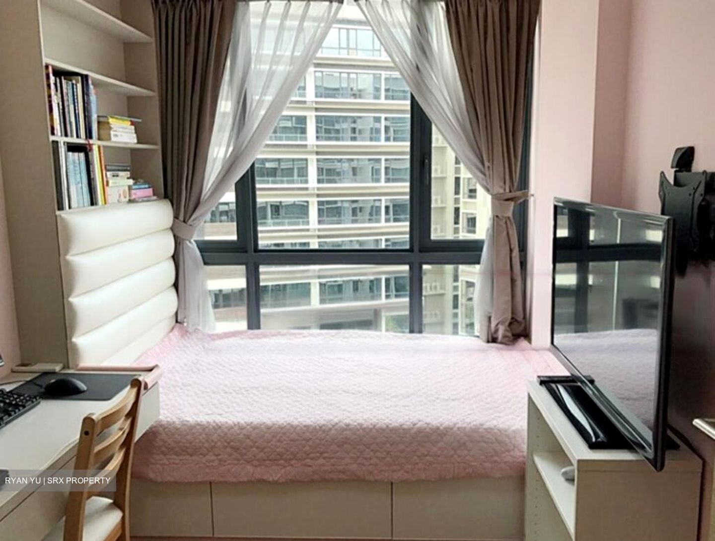 The Palette (D18), Condominium #483990291